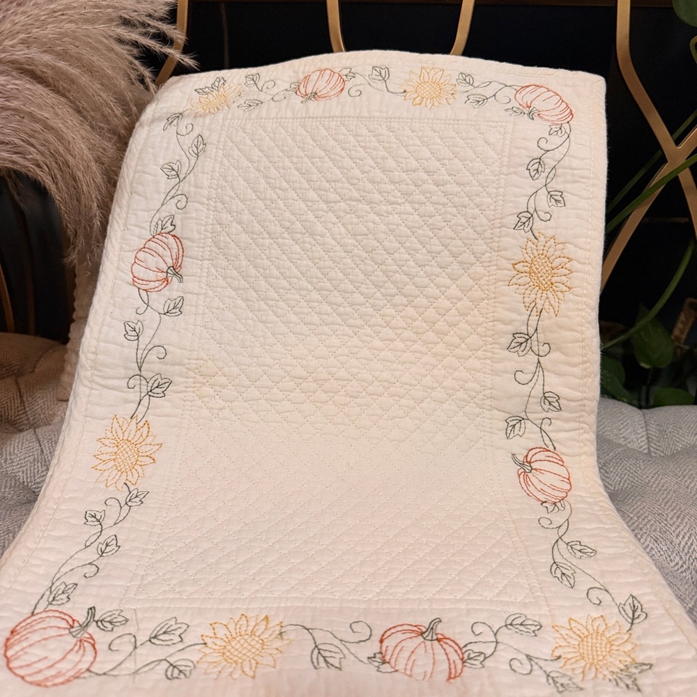 Embroidered Fall Placemats X4